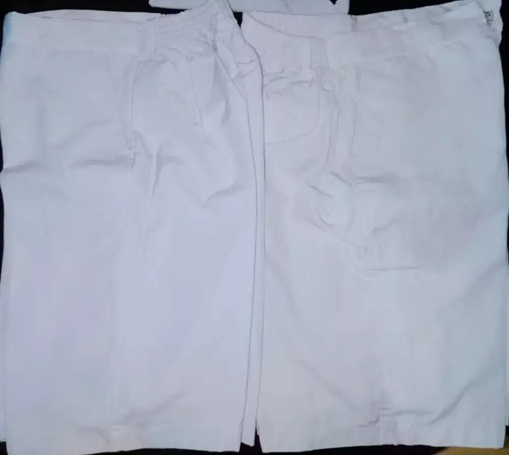 Celana seragam putih untuk kelas 3-4 bonus 1