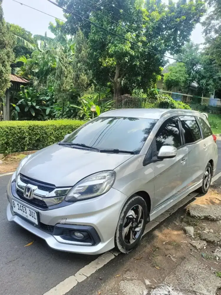 Honda mobilio RS at automatic 2015 gres 2016