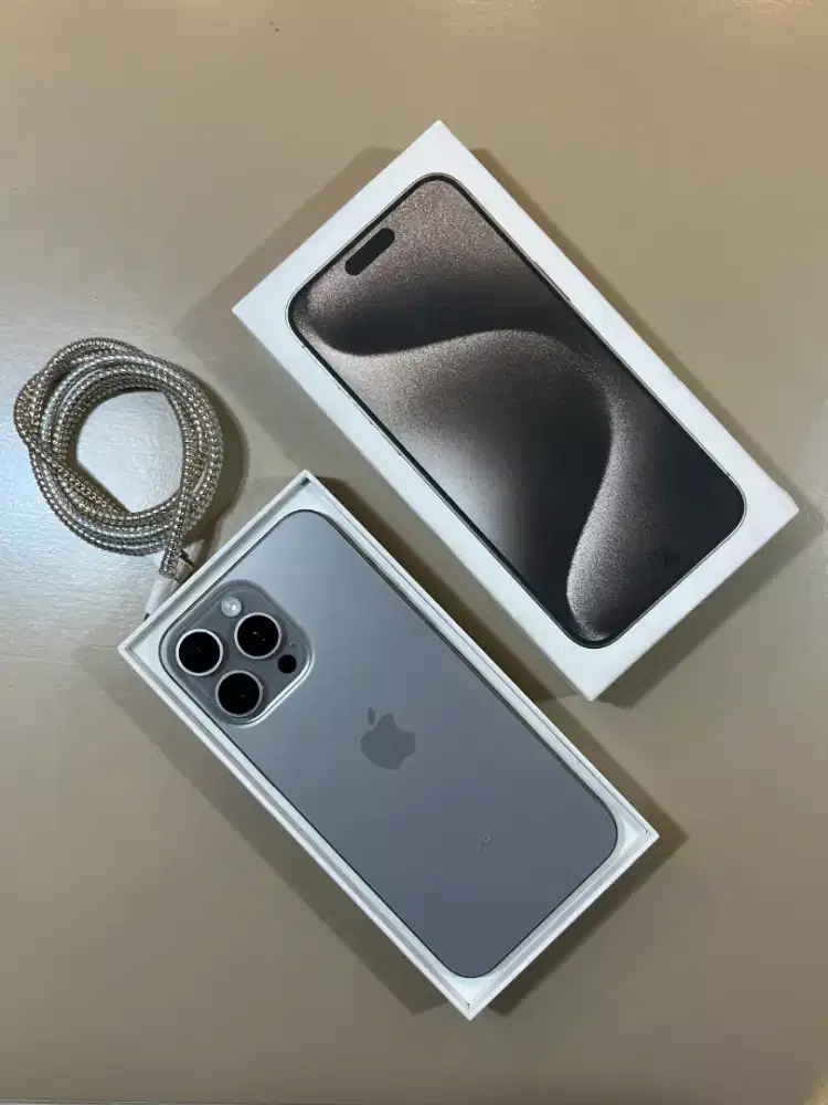 Jual Beli iPhone 15 Promax 256GB Warna Natural Titanium