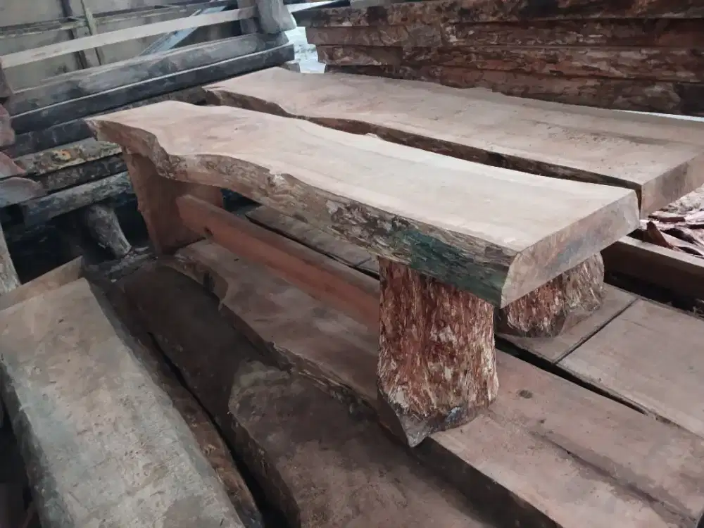 Bangku solid  pj utuhan juoz mentahan