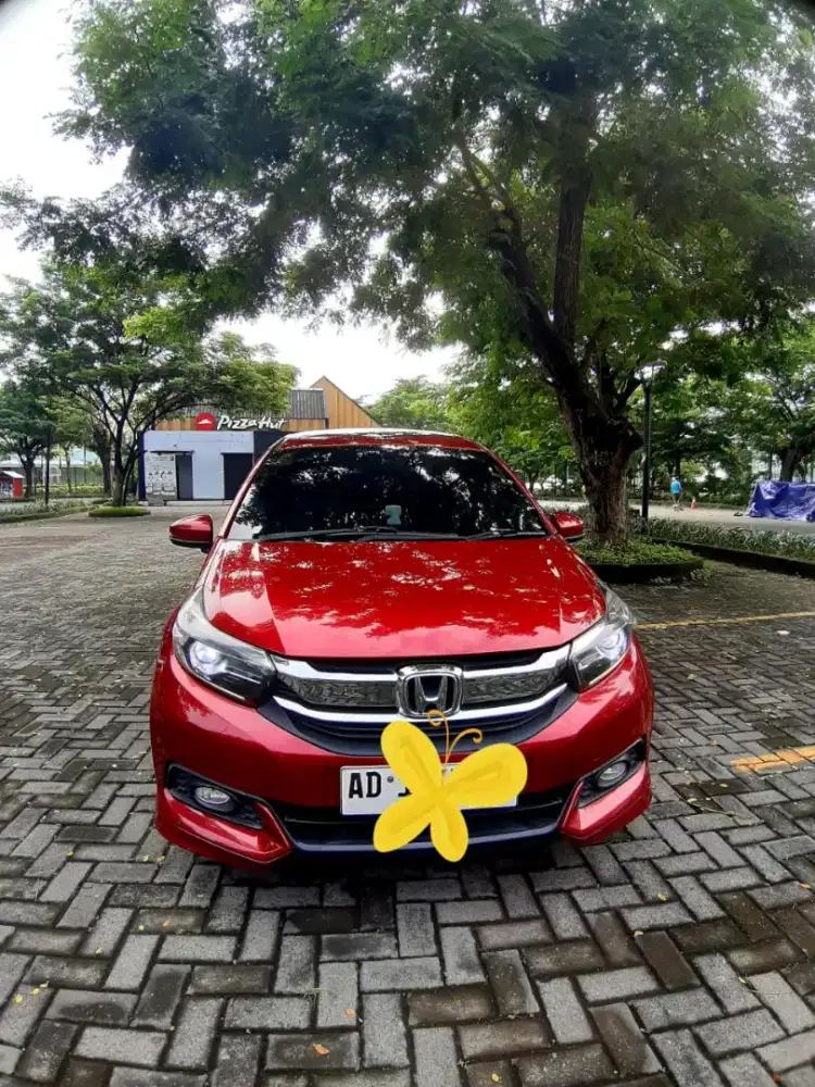 Mobilio merah cantik 1.5 E MT 2019