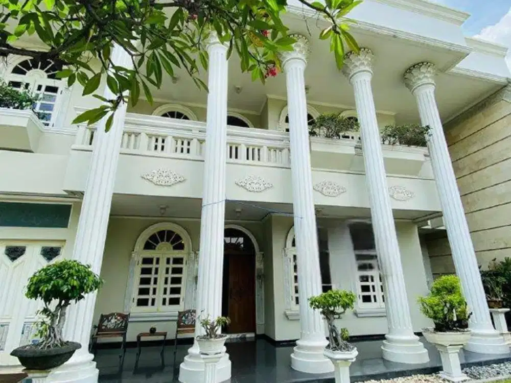 Rumah Mewah Raya Dharmahusada Indah Full Furnish Siap Huni