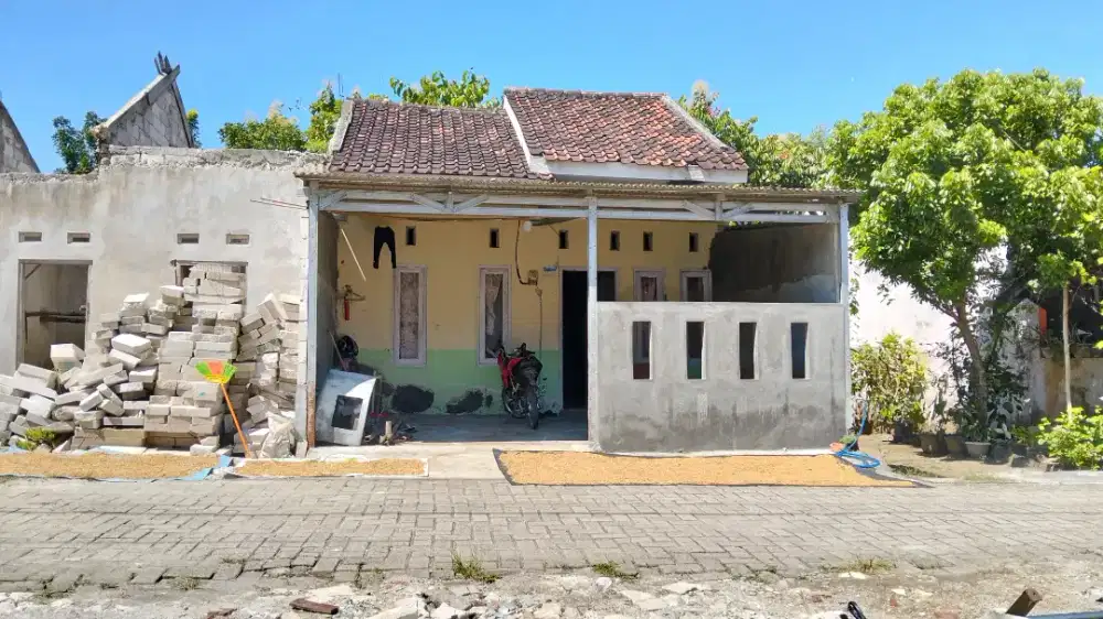 Rumah di perumahan sendang rejo. Mbatu