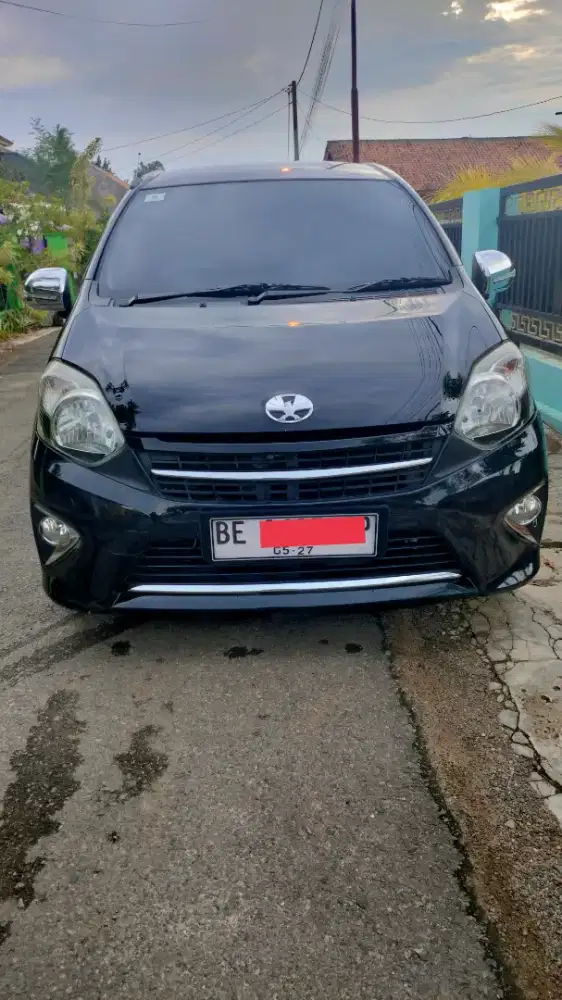 Jual cepat, mobil pakaian sendiri