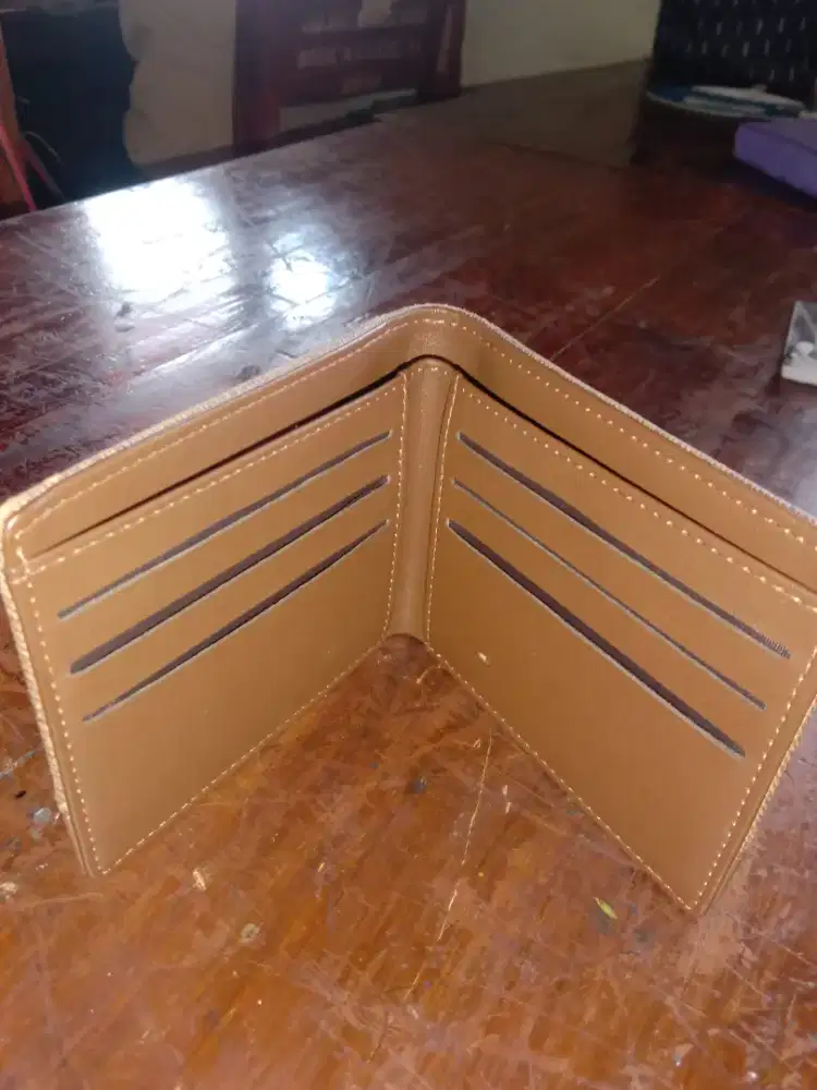 dompet kulit pria dan wanita miniso