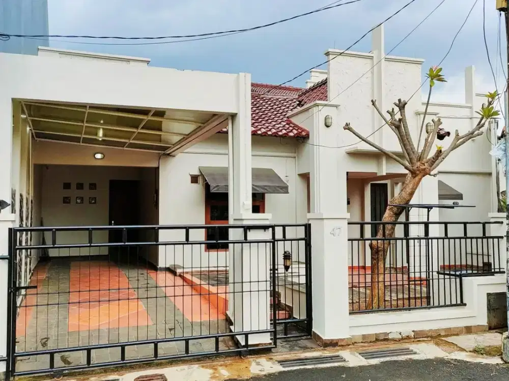 Rumah tinggal+Kantor, SOHO Smal Office home office dengan konsep terbuka di Ciputat CL 585