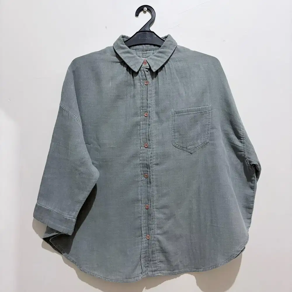 Kemeja Oversize Wanita