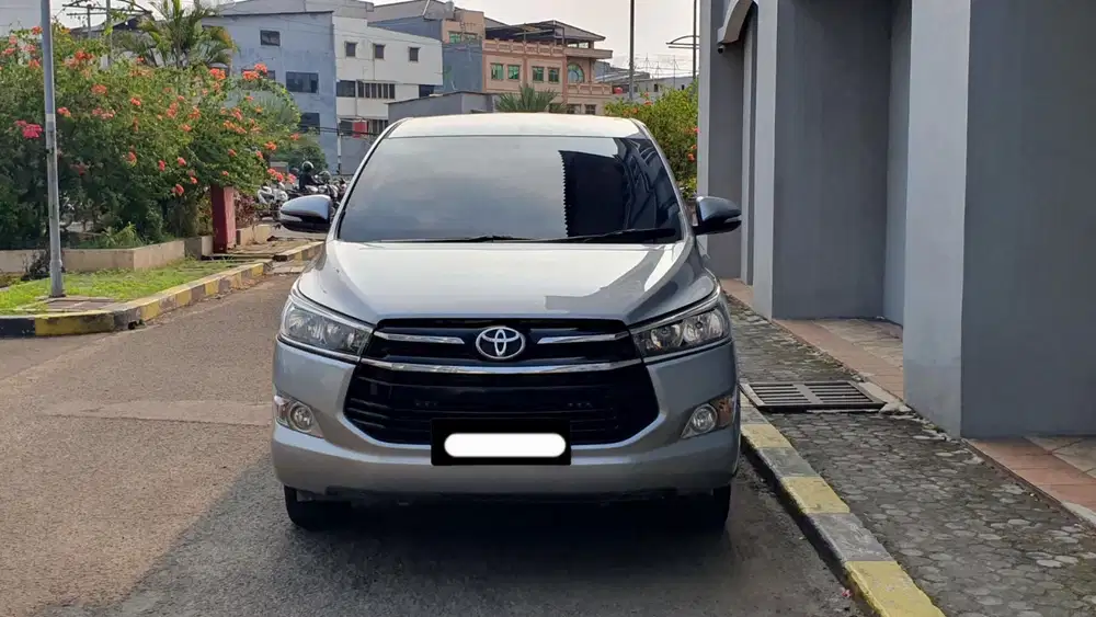 Toyota kijang innova v diesel 2016 silver matic pajak panjang