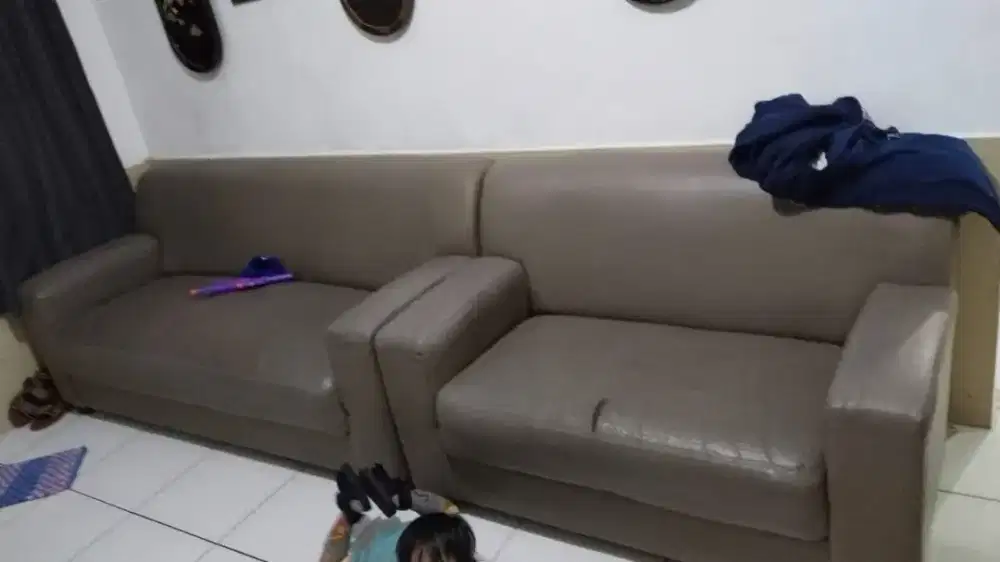 Jual 3 sofa Total Ada 6 Seater (BEBAS TAWAR)
