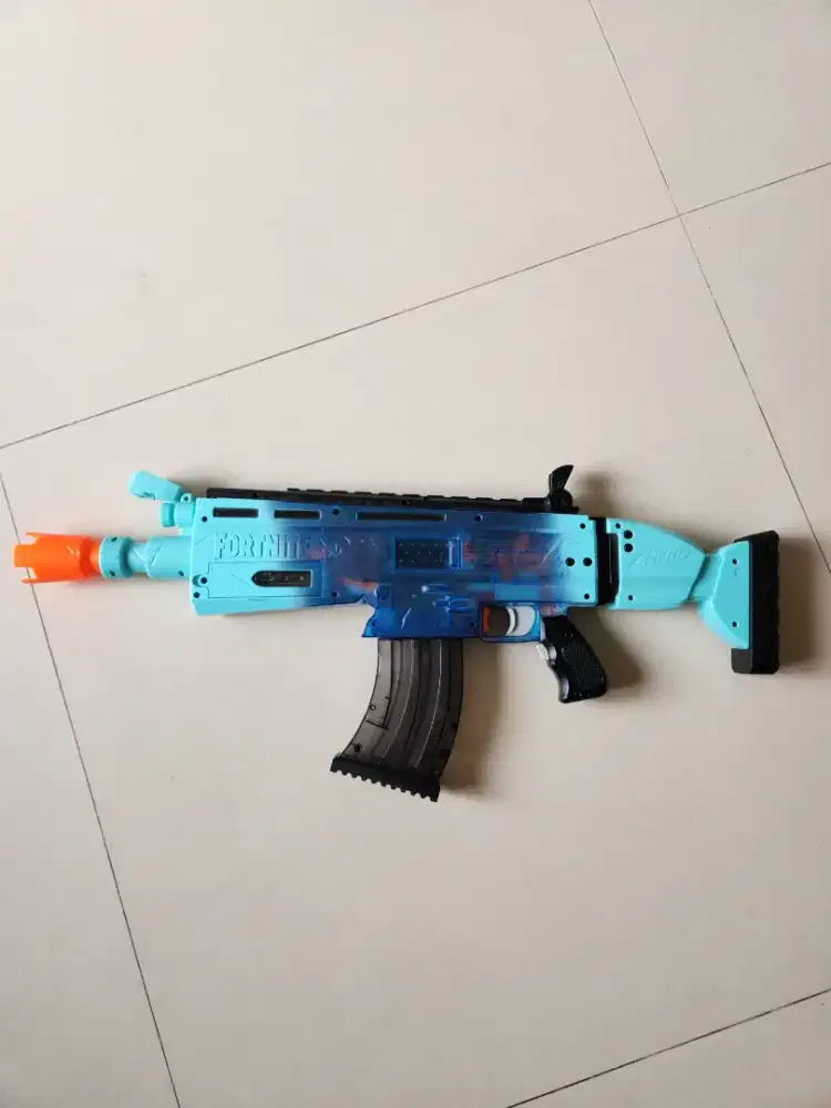 Dijual NERF pistol mainan bekas berikut peluru nya
