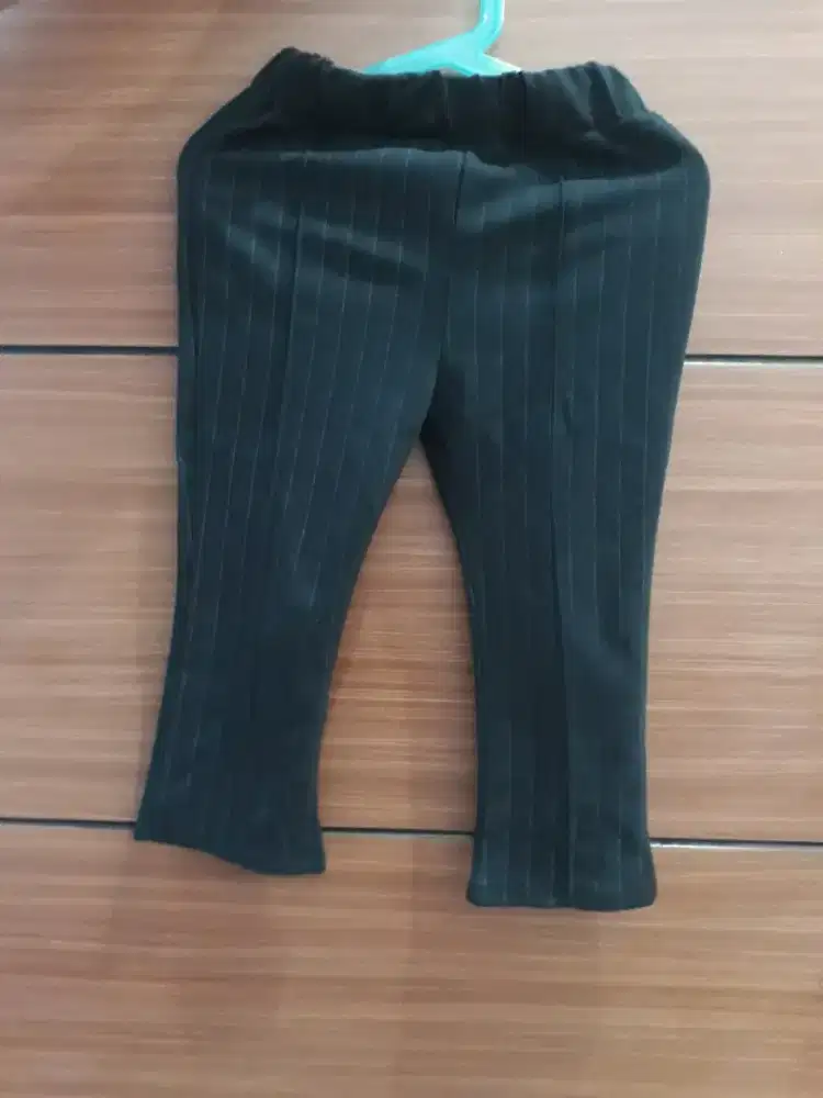 Celana legging anak hitam