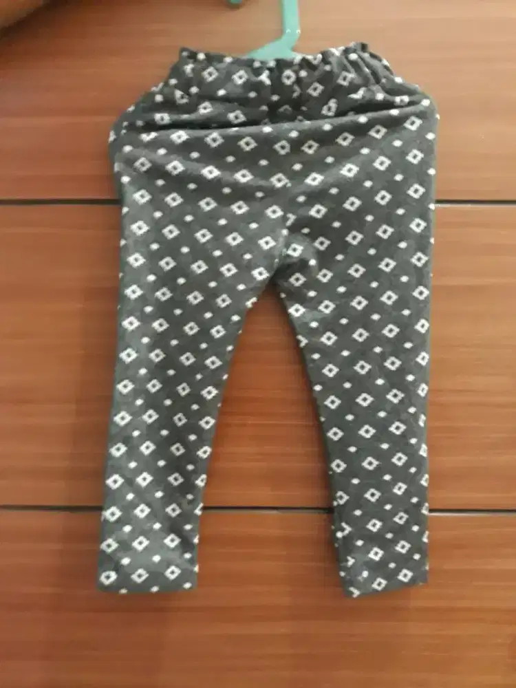 Celana legging anak motif