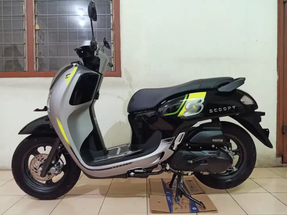 Honda NEW SCOOPY REMOTE CBS ISS TERBARU 2025 BL 9(LOW KM / LIKE NEW)