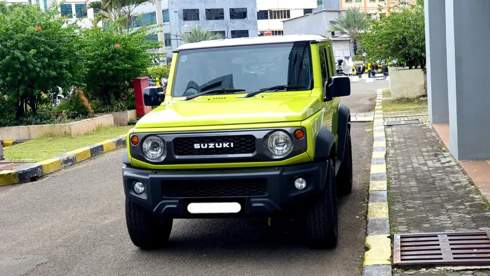 Km5rb suzuki jimny 2023 kinetic yellow kuning matic