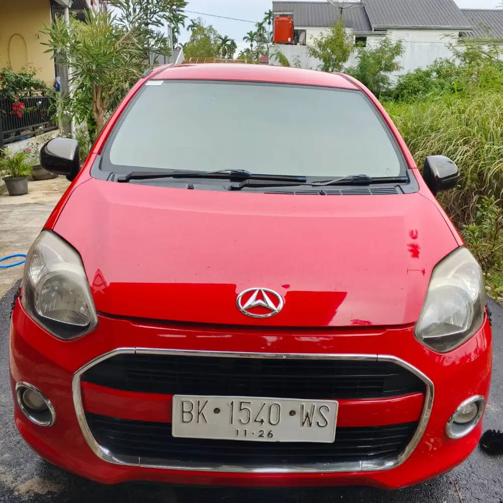 Ayla X 2016 MT Warna Merah Solid