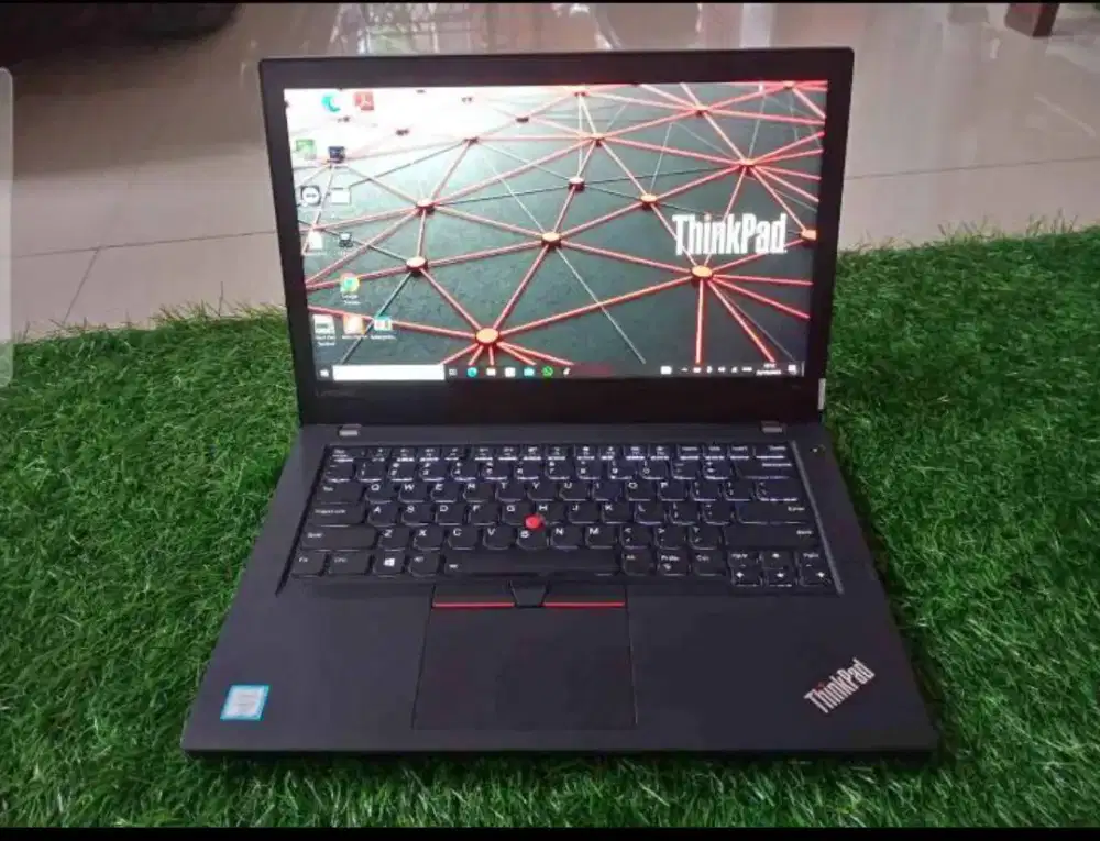 Lenovo thinkpad x260 ram 8ggb ssd 256 i5