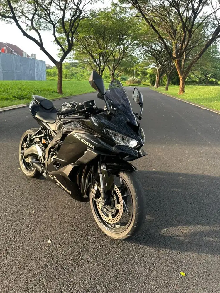 KAWASAKI ZX25R NON ABS 2020 REGIST 2022 LOW ODO