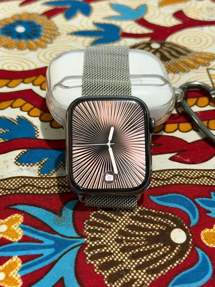 Stainless steel Apple Watch 7 45 mm