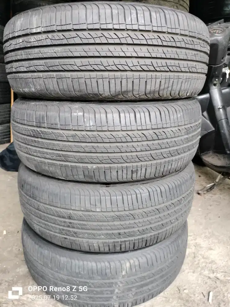 Jual ban copotan mrek Giticomfortn F50  ukuran 215 55 R8 kond 90%