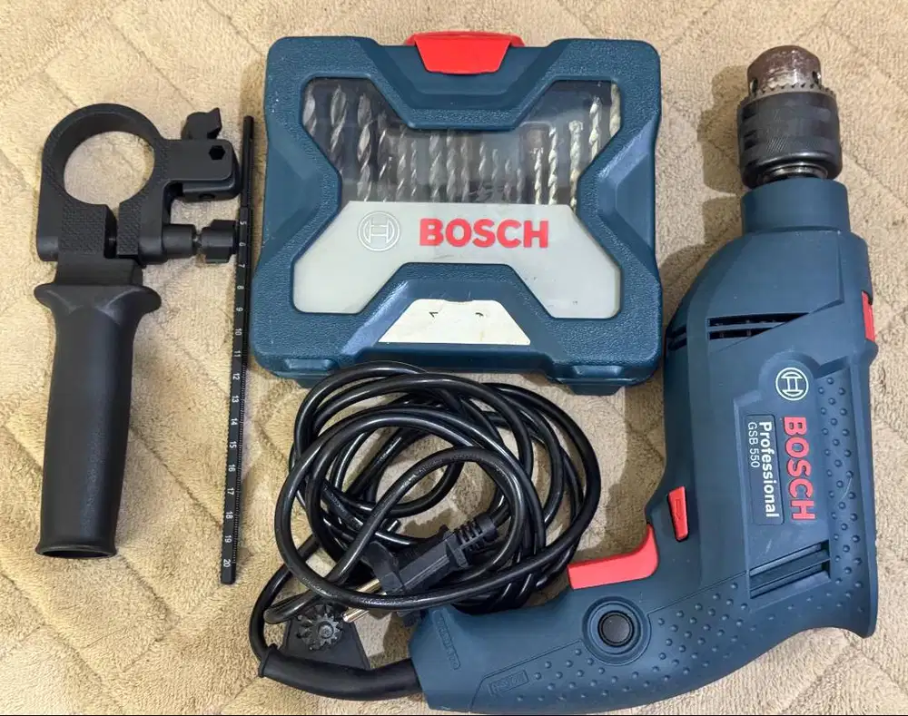 (Preloved) Bosch GSB550 Alat Bor Listrik Bonus Mata Bor Obeng X-Line