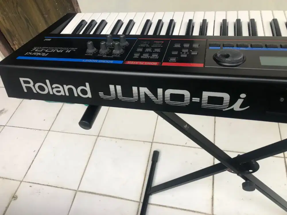 Dijual Keyboard Roland Juno Di (Mulus banget)