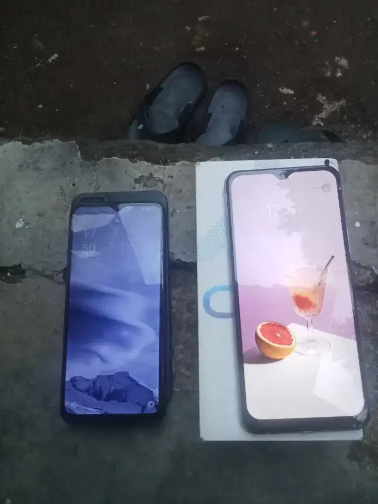 Hp SMA dusbuk yg Oppo batangan