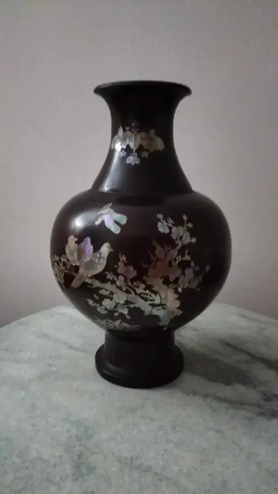 Vas dari kayu gambar burung