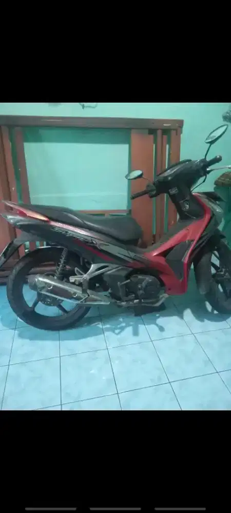 Di jual supra helm in 2009