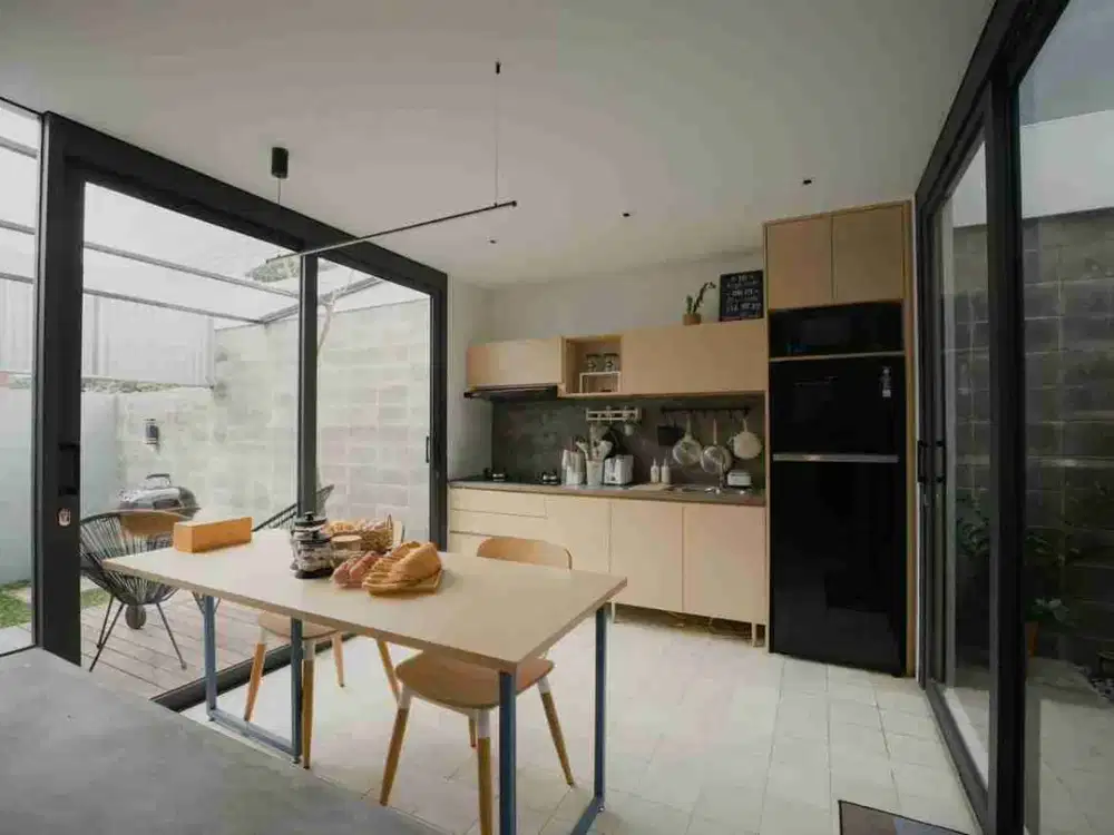 Rumah/Villa siap huni di Gegerkalong Setiabudi tinggal bawa koper