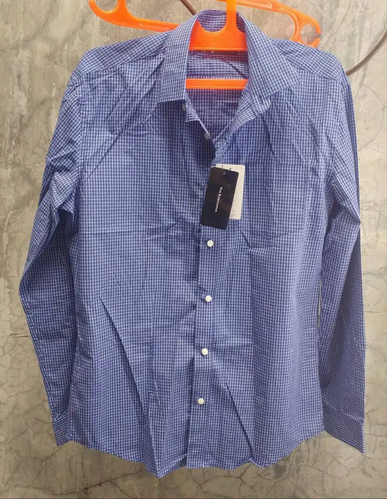 KEMEJA KANTOR MERK EXECUTIVE SLIM FIT SIZE 16