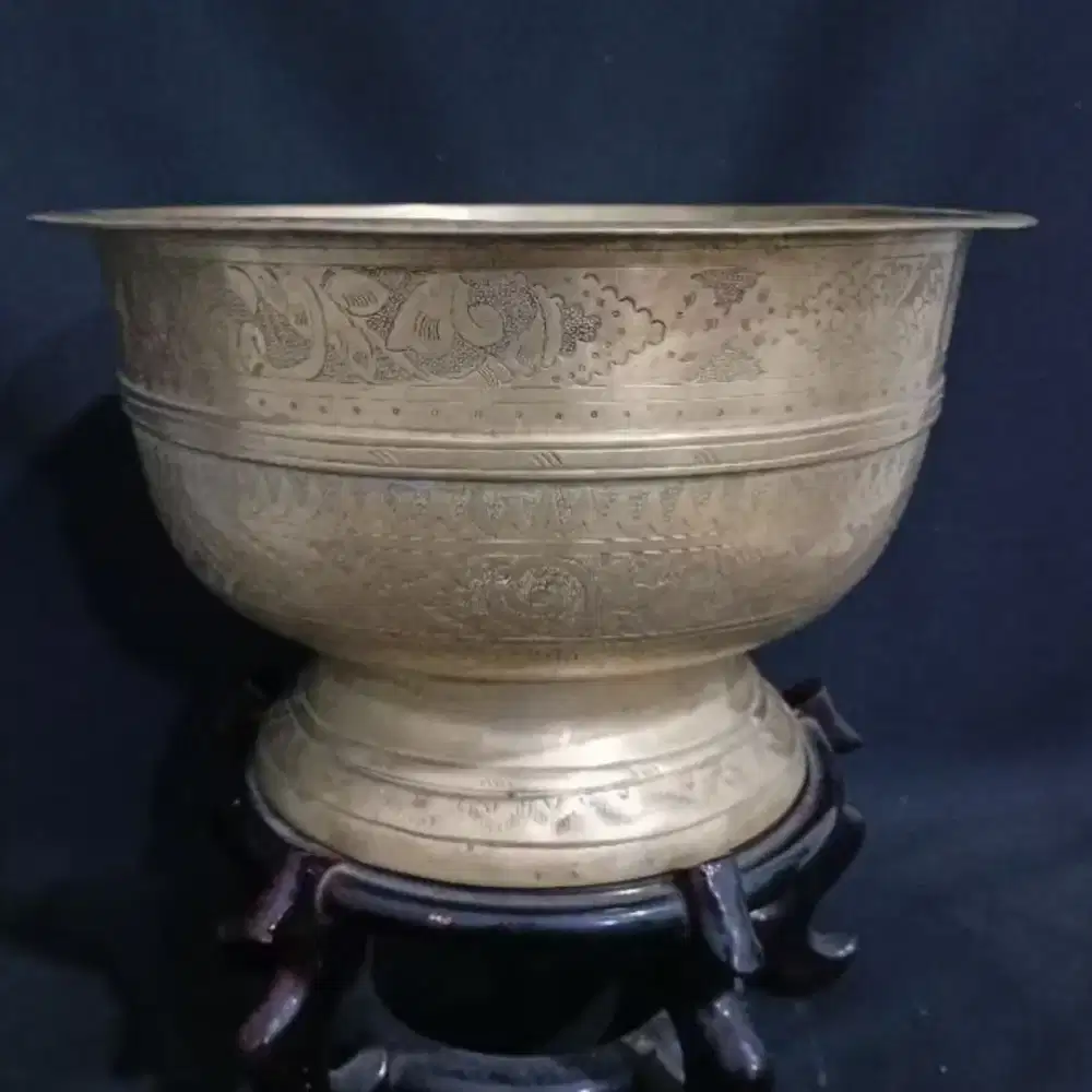 Bokor ukir kuningan lawas (butk09)