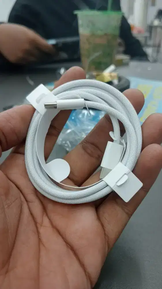 Kabel iphone 15,6,17 second