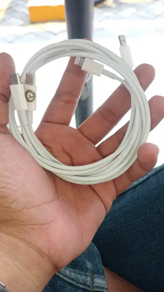 Kabel iphone c to lightning second