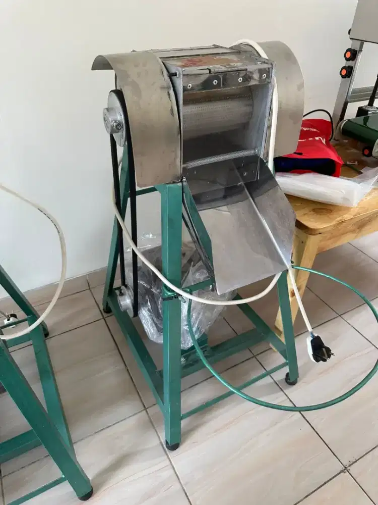 Mesin Parut Kelapa Super Cepat