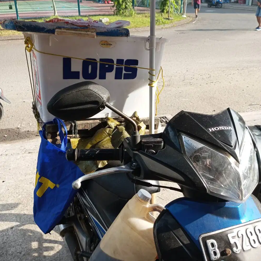 Jualan lopis cemilan