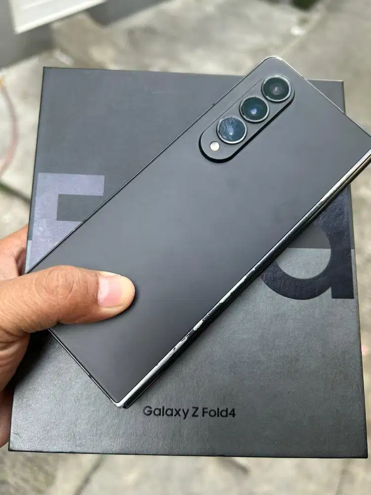Samsung Z Fold 4 Ram 12 / 256 Sein