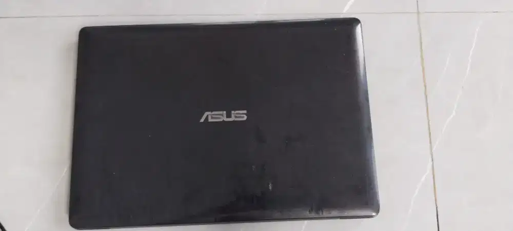 Jual laptop merk Assus