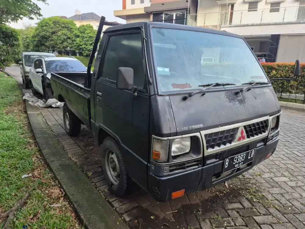 Mitsubishi L300 Pick Up