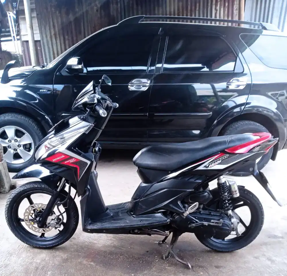 JUAL : HONDA VARIO TECHNO 110 TIPE CBS TAUN 2010