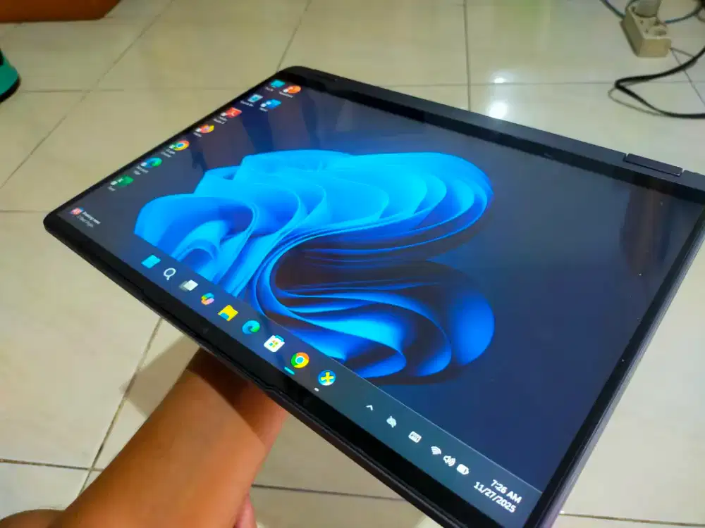 Dijual laptop Lenovo Ideapad Flex 5 14IAU7 Ram 8GB SSD 256GB Layar 360