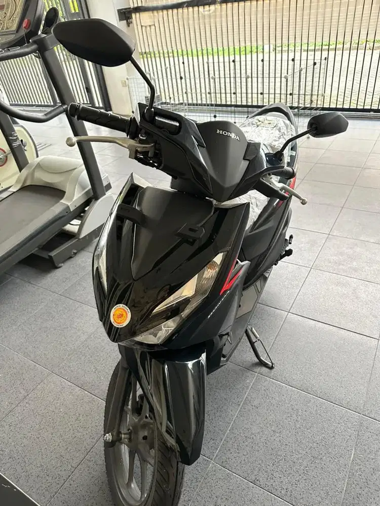 Dijual Santai : Honda Beat Deluxe Baru 100% km rendah[dapat Hadiah]