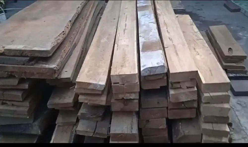 Jual kayu jati tua