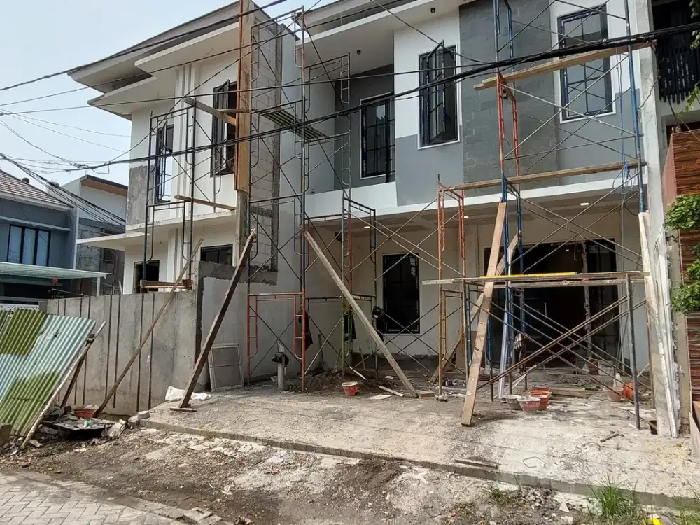 1923. Araya Galaxy Bumi Permai Sukolilo Surabaya Timur