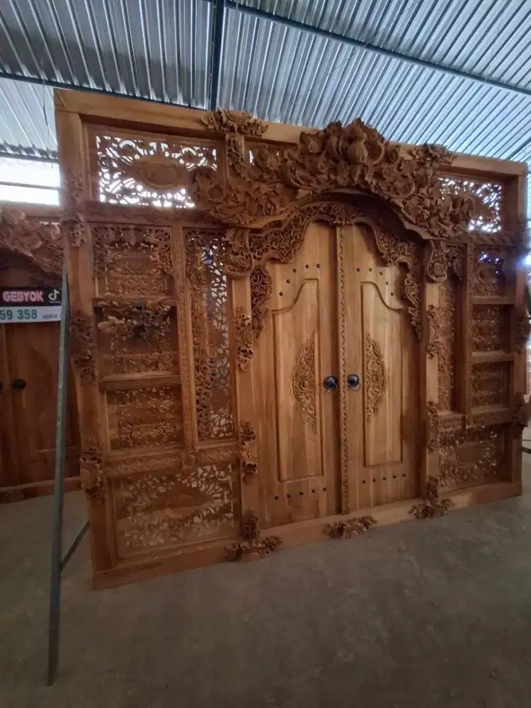 pintu gebyok bali ukuran 300x250