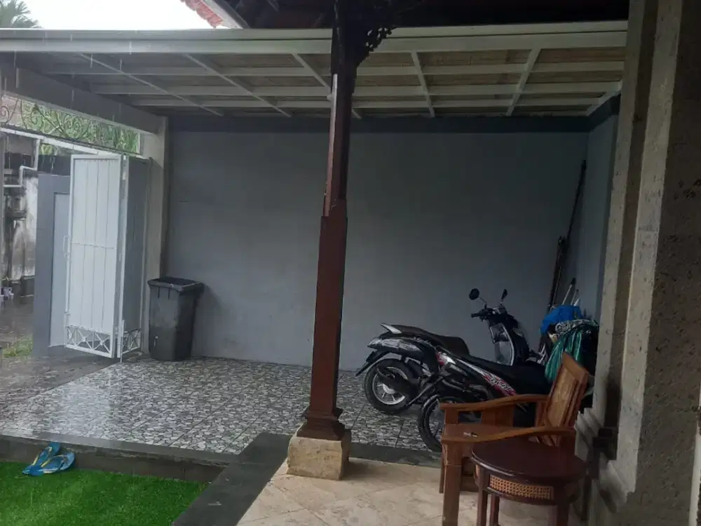FOR SALE RUMAH SIAP HUNI RENOVATED 3BR LOKASI DEKAT BEACH MERTASARI SANUR