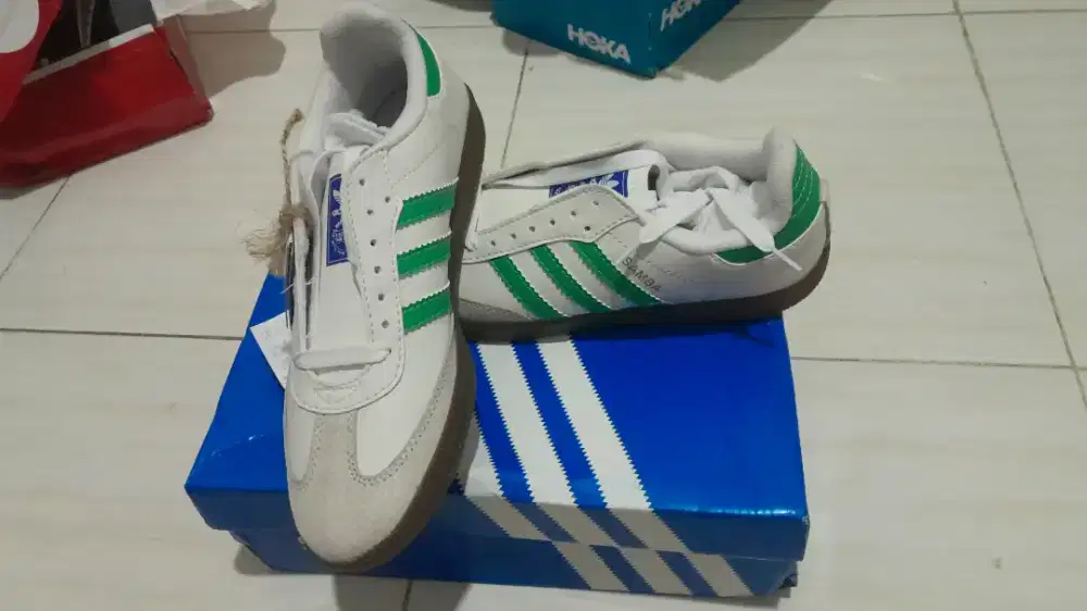 Adidas samba like new