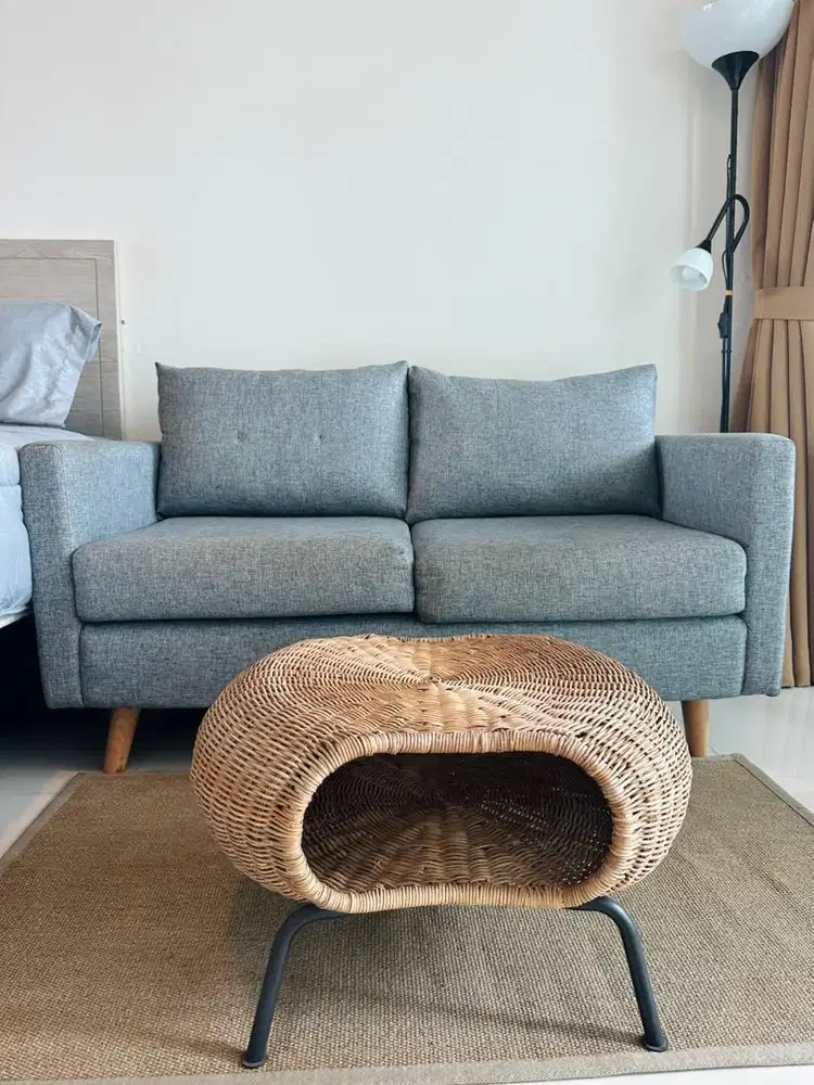 DISEWAKAN UNIT STUDIO SIZE 43m2 FURNISHED WITH BALCONY