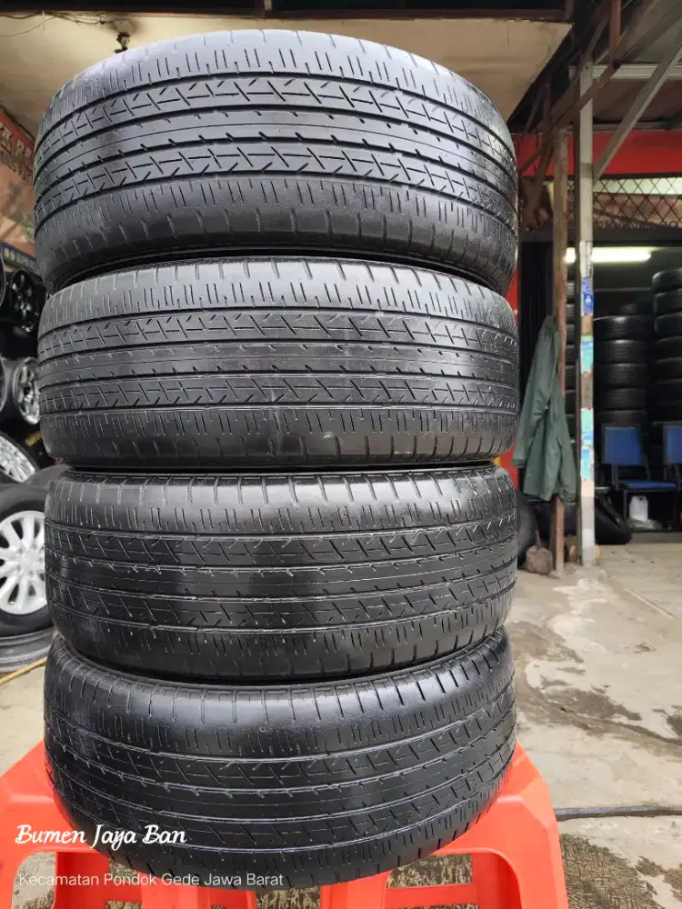 Ban 215 55 R17 Bridgestone Turanza er33 venturer HRV teana camry juke