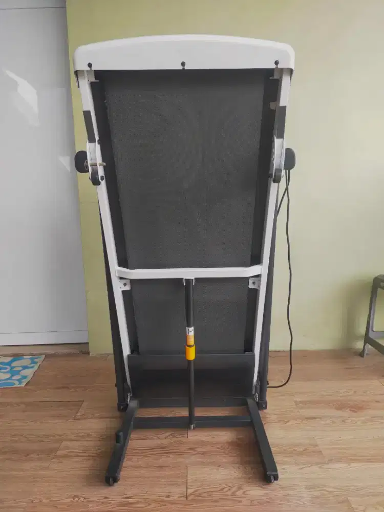 Alat Treadmill Merk BFit nego