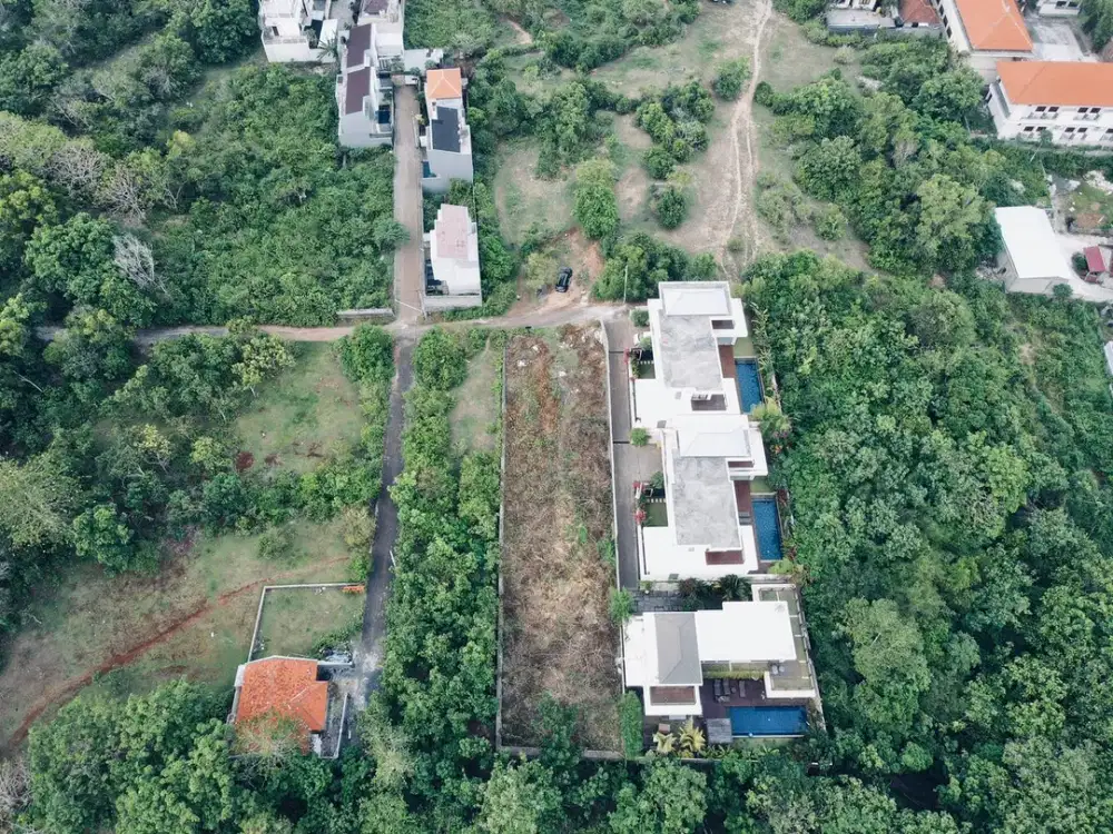 9 ARE LAND IN TOYA NING ULUWATU